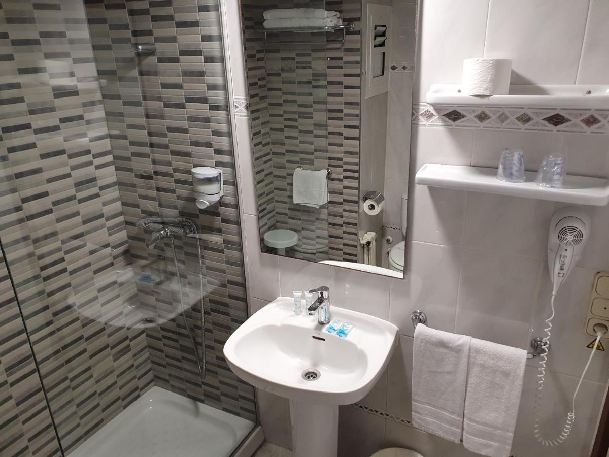 Hotel Bilbaino Бенидорм Екстериор снимка