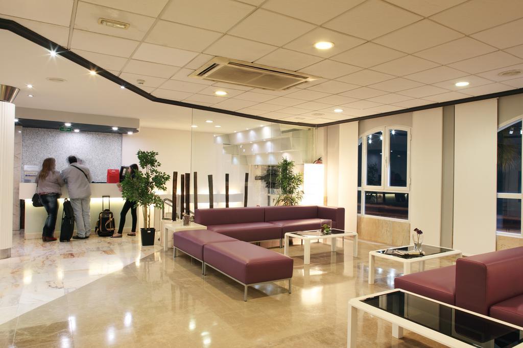 Hotel Bilbaino Бенидорм Екстериор снимка