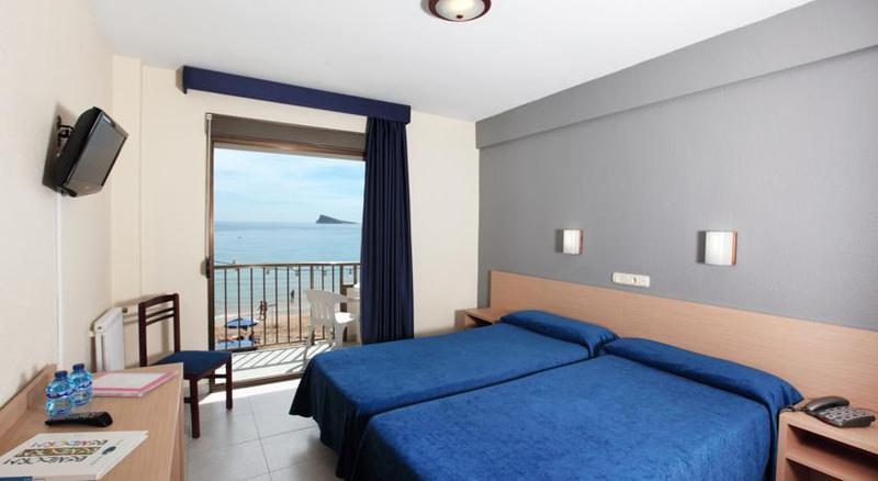 Hotel Bilbaino Бенидорм Екстериор снимка