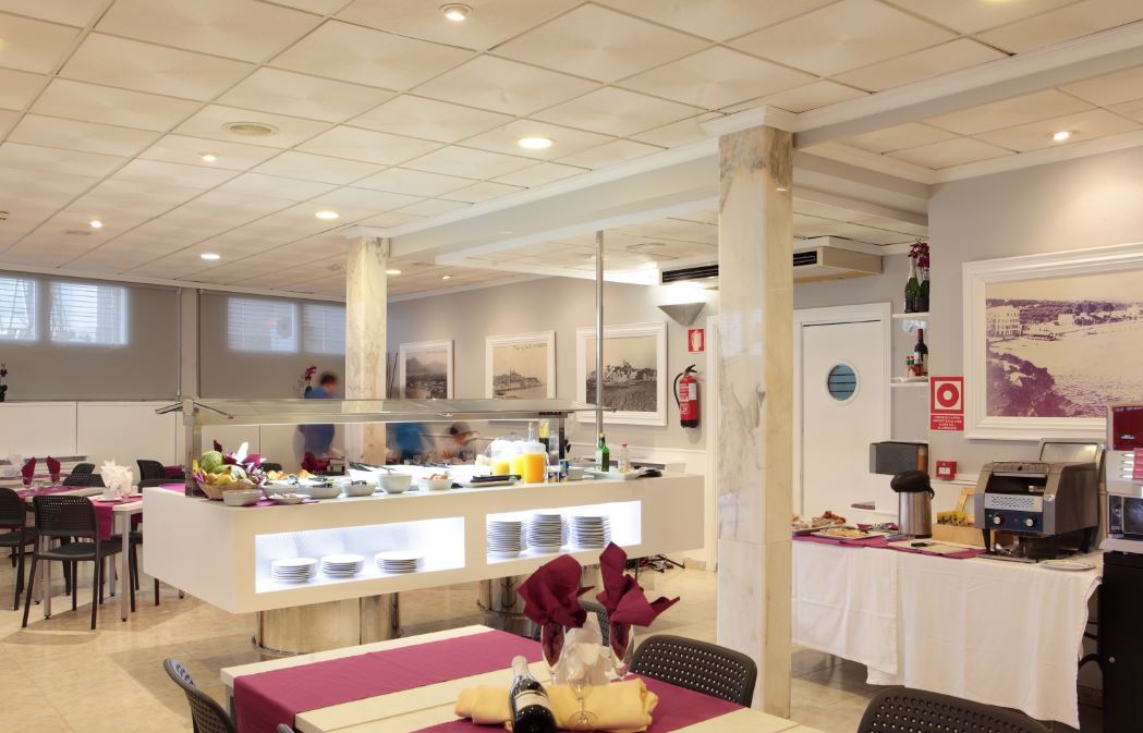 Hotel Bilbaino Бенидорм Екстериор снимка