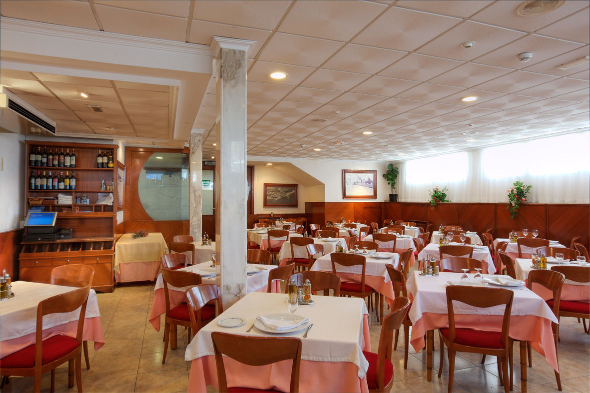 Hotel Bilbaino Бенидорм Екстериор снимка